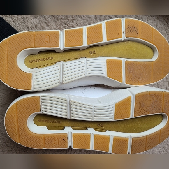 On Roger Clubhouse Women's Sneakers sz 10.5 - Picture 12 of 13